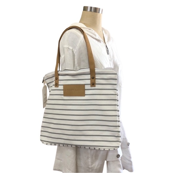 cozy earth Handbags - NWT Cozy Earth Striped Tote with White/Tan leather faux Handles Shoulder Bag